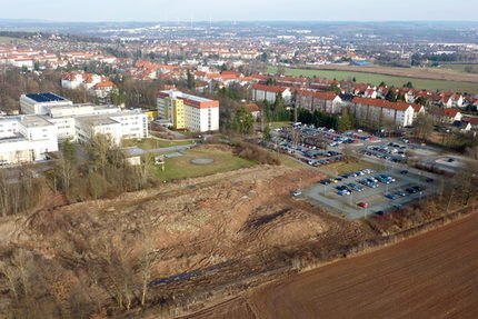 010317_HBK_Hubschrauber-Sonderlandeplatz_Parkplatz.JPG